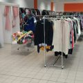 Sprzedam biznes sklep z odzieżą używaną second hand lumpeks 200 m2 - zdjęcie 2