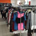 Sprzedam biznes sklep z odzieżą używaną second hand lumpeks 200 m2 - zdjęcie 3